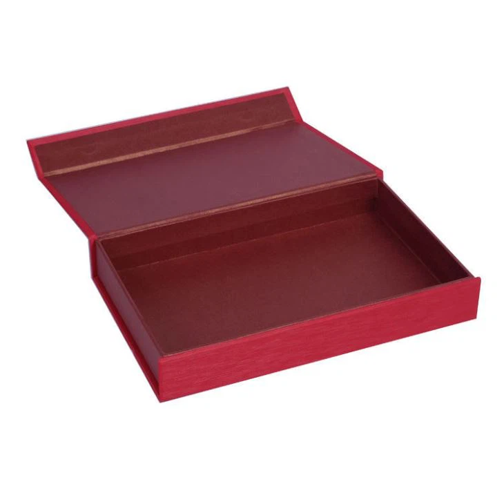 Rooi magnetiese geskenkkas