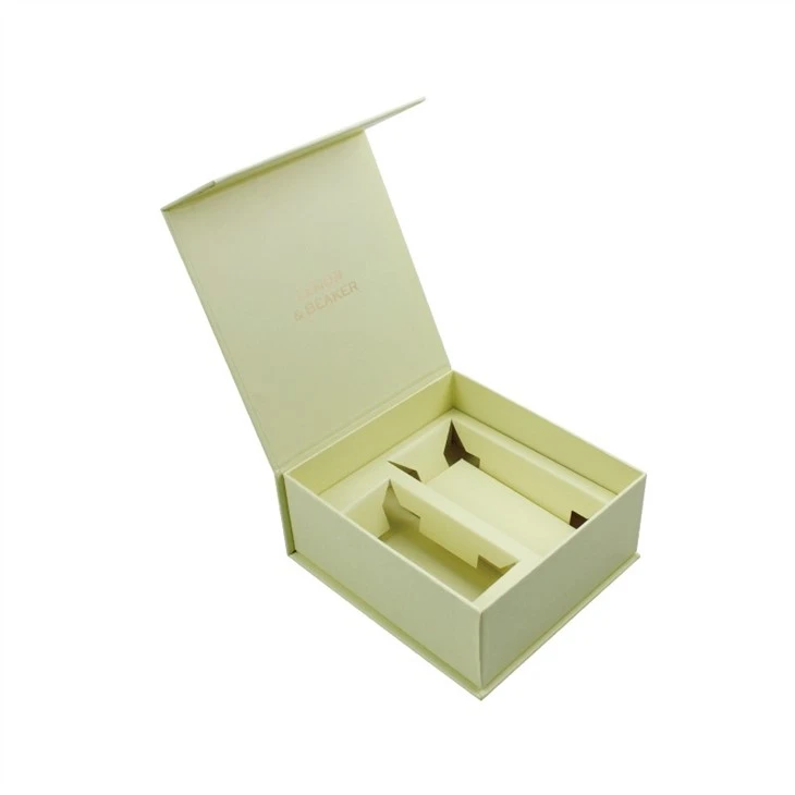 Gift Boxes With Magnetic Catch